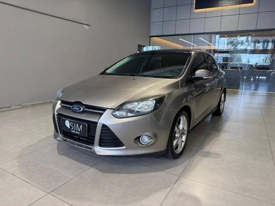 FORD FOCUS 2.0 SE SEDAN 16V FLEX 4P POWERSHIFT